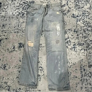 Men’s Essex Straight Leg New With Tag light wash distressed jeans 29/32